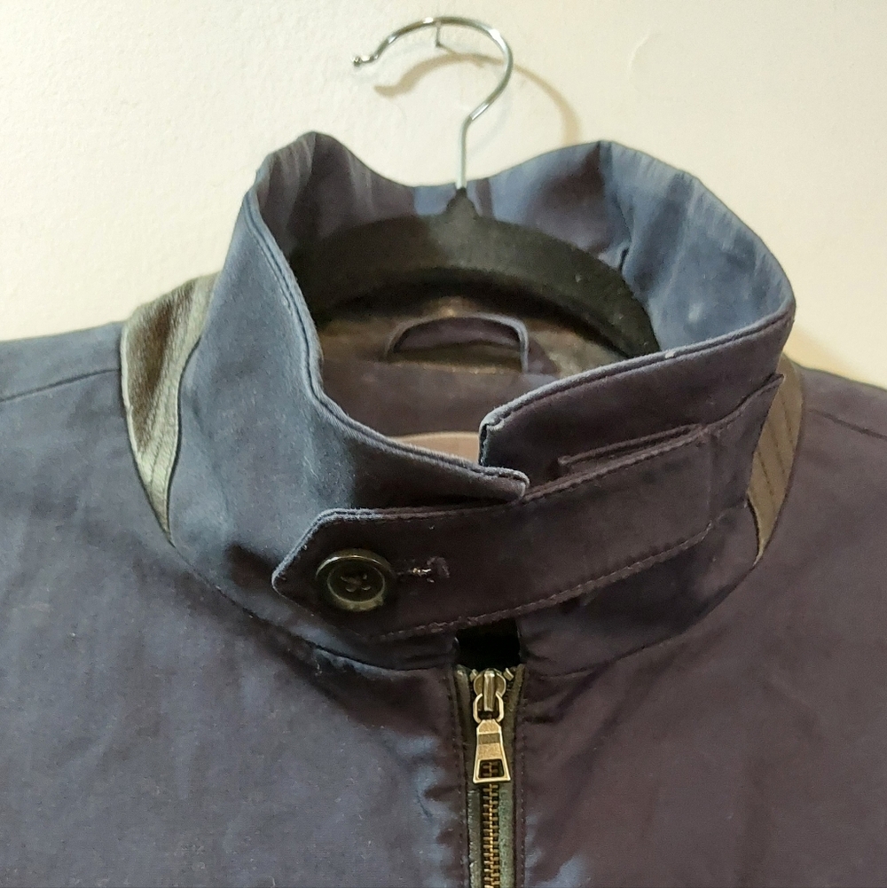 Vince Navy Zip-Front Lightweight Jacket - Picture 4 of 14